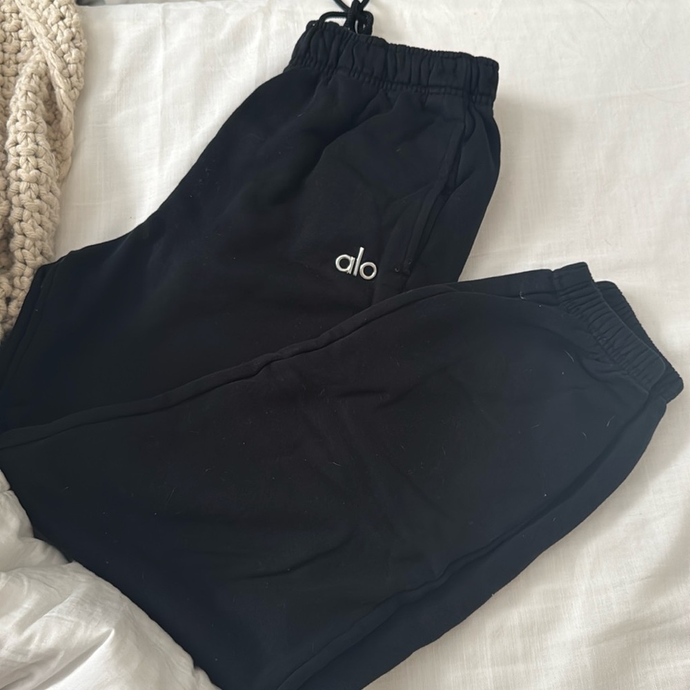 Alo sweatpantss